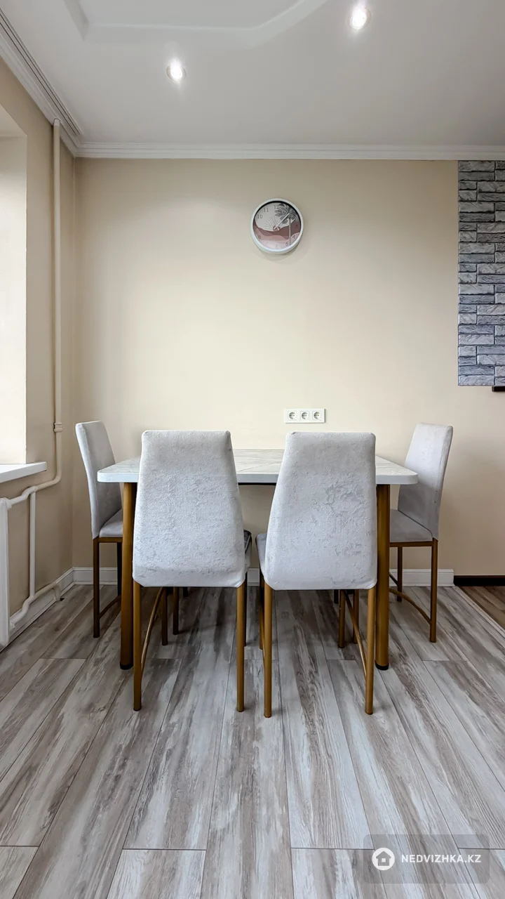 3-комнатная квартира, этаж 5 из 5, 86 м², фотография 2
