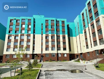 2-комнатная квартира, этаж 6 из 6, 69 м², миниатюра 2