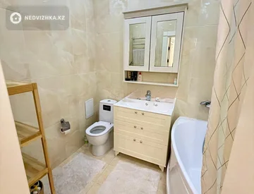 4-комнатная квартира, этаж 7 из 9, 114 м², миниатюра 2