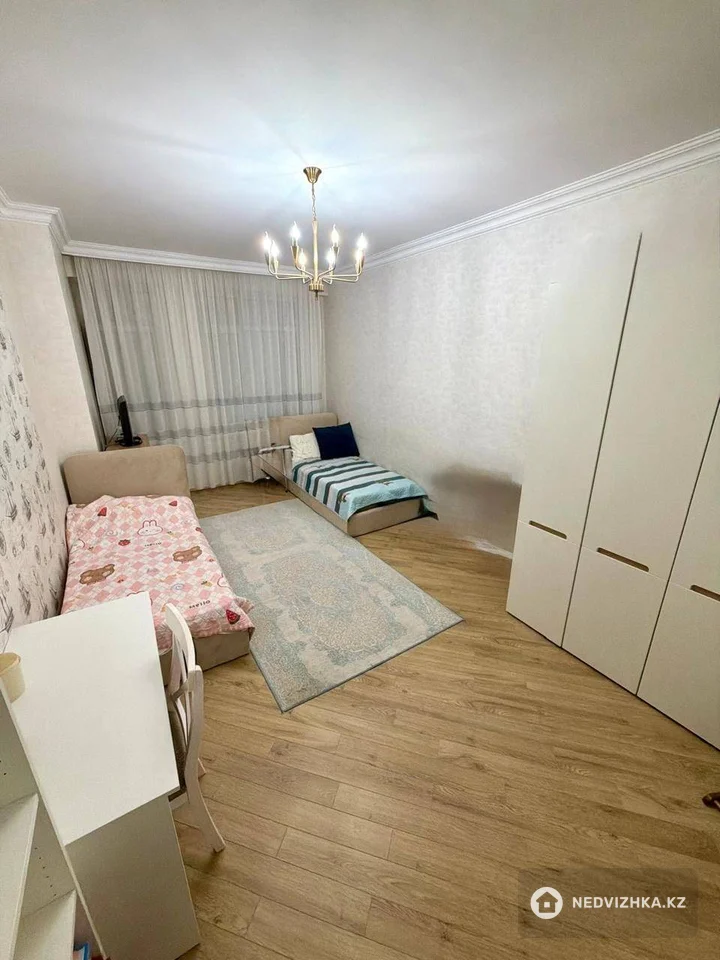 4-комнатная квартира, этаж 7 из 9, 114 м², фотография 3