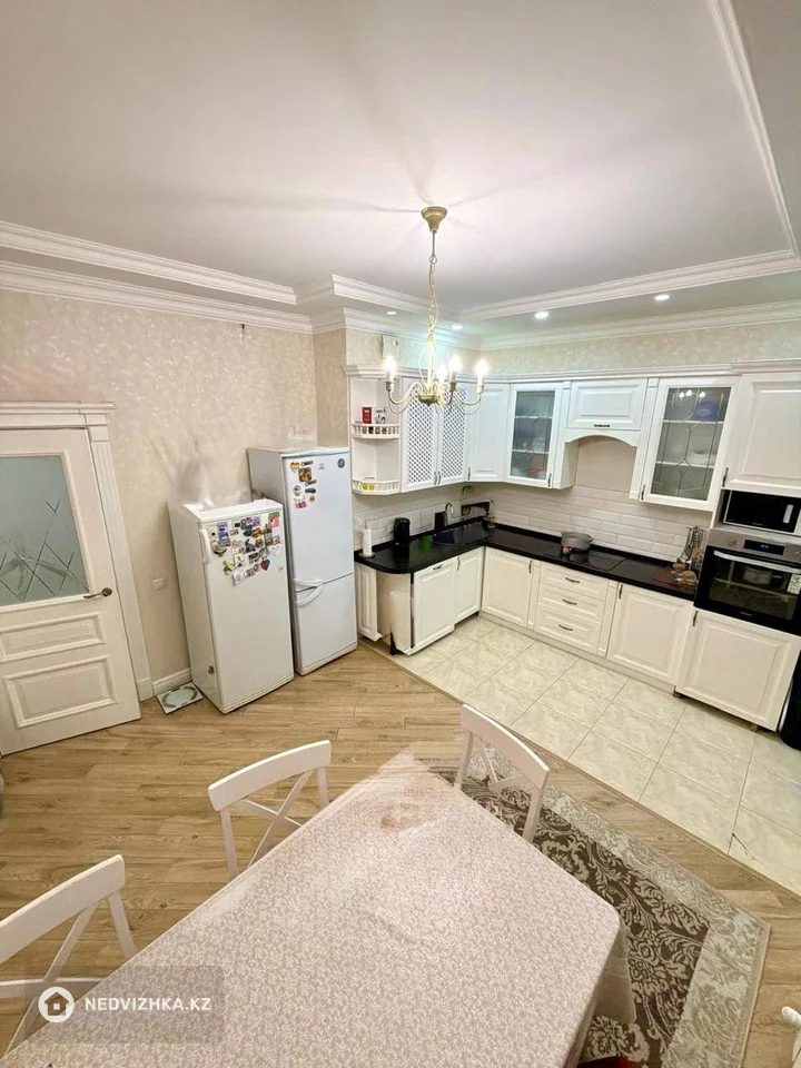 4-комнатная квартира, этаж 7 из 9, 114 м², фотография 4
