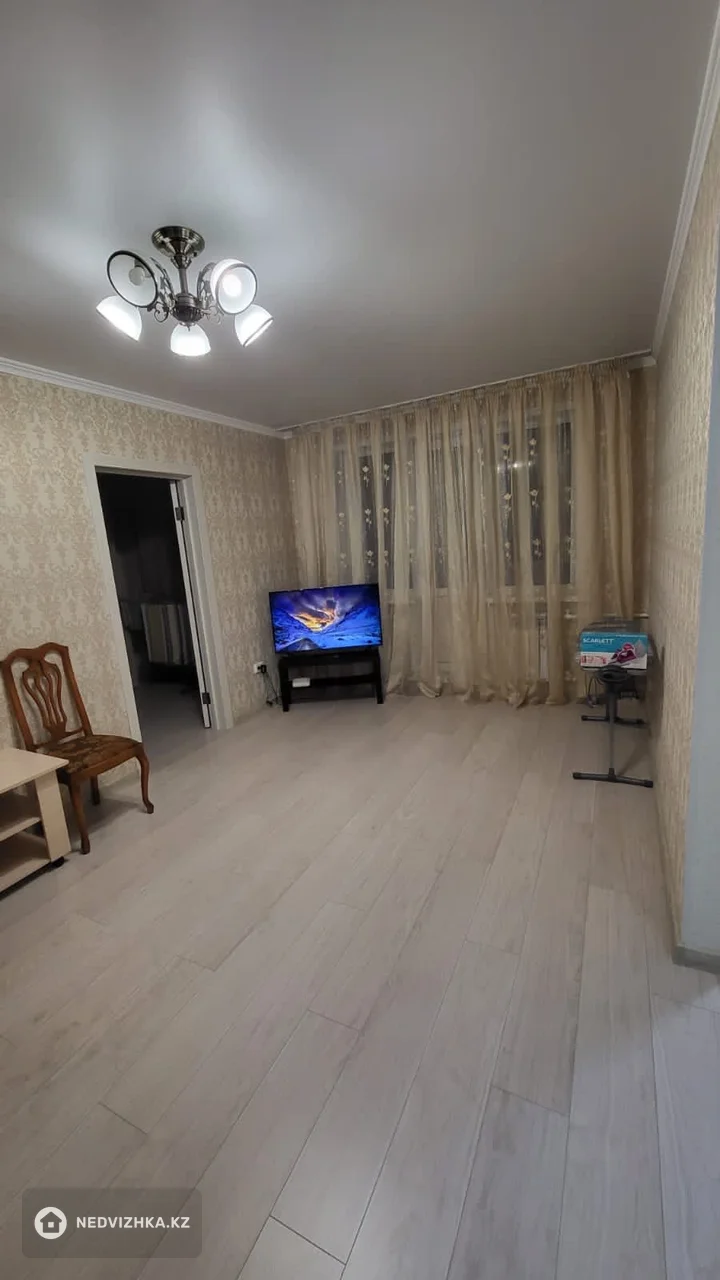 2-комнатная квартира, этаж 2 из 5, 46 м², На длительный срок