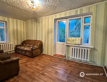 2-комнатная квартира, этаж 2 из 3, 54 м², миниатюра 1