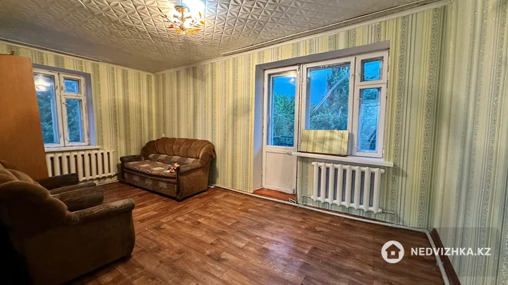 2-комнатная квартира, этаж 2 из 3, 54 м²