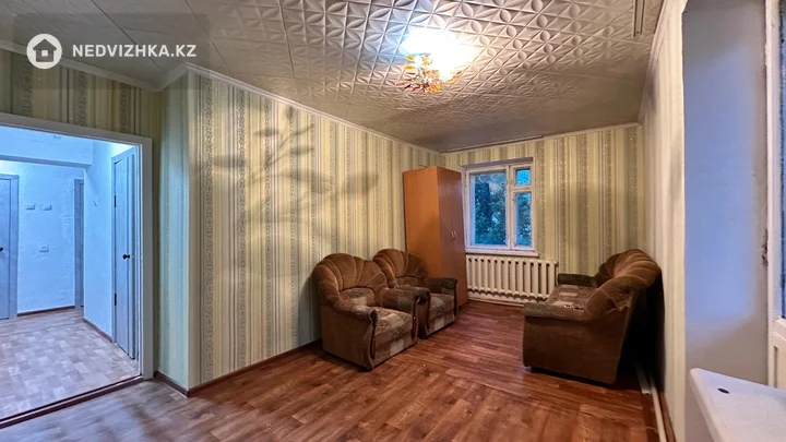 2-комнатная квартира, этаж 2 из 3, 54 м², фотография 4