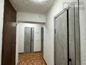2-комнатная квартира, этаж 2 из 3, 54 м², миниатюра 6