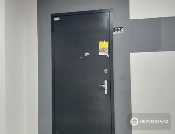 1-комнатная квартира, этаж 5 из 9, 34 м², миниатюра 2