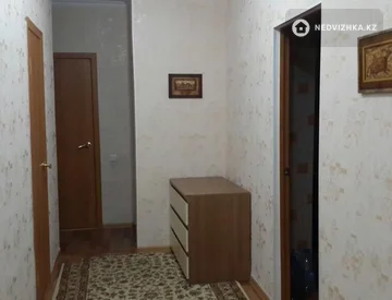 3-комнатная квартира, этаж 5 из 10, 85 м², На длительный срок, миниатюра 8
