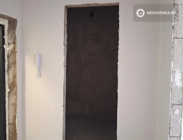 1-комнатная квартира, этаж 5 из 10, 37 м², миниатюра 5