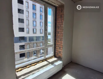 1-комнатная квартира, этаж 5 из 10, 37 м², миниатюра 10