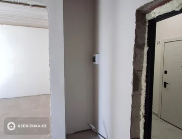 1-комнатная квартира, этаж 5 из 10, 37 м², миниатюра 12