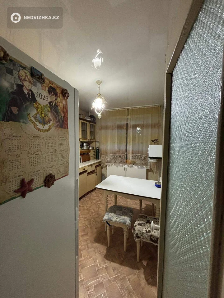 3-комнатная квартира, этаж 1 из 9, 64 м², фотография 3