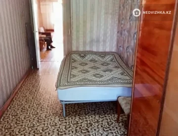 2-комнатная квартира, этаж 3 из 4, 44 м², миниатюра 3