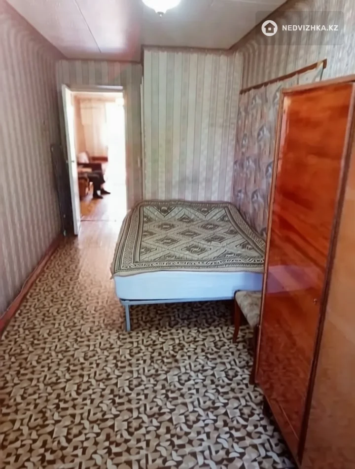 2-комнатная квартира, этаж 3 из 4, 44 м², фотография 3
