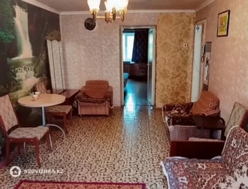2-комнатная квартира, этаж 3 из 4, 44 м², миниатюра 4