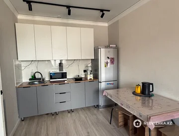 2-комнатная квартира, этаж 5 из 12, 40 м², миниатюра 5