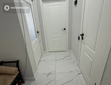 2-комнатная квартира, этаж 5 из 12, 40 м², миниатюра 7