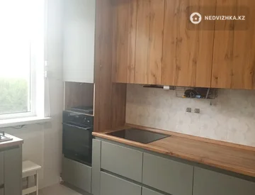 5-комнатная квартира, этаж 1 из 3, 175 м², миниатюра 6