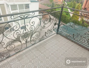5-комнатная квартира, этаж 1 из 3, 175 м², миниатюра 12