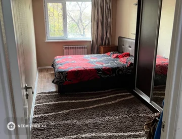 2-комнатная квартира, этаж 3 из 5, 62 м², миниатюра 3