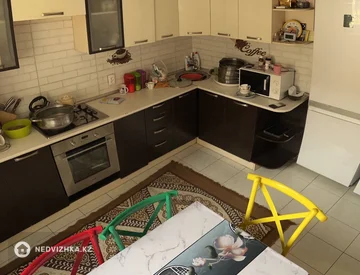 2-комнатная квартира, этаж 3 из 5, 62 м², миниатюра 5