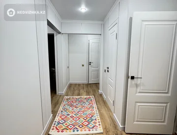 3-комнатная квартира, этаж 3 из 3, 69 м², миниатюра 4