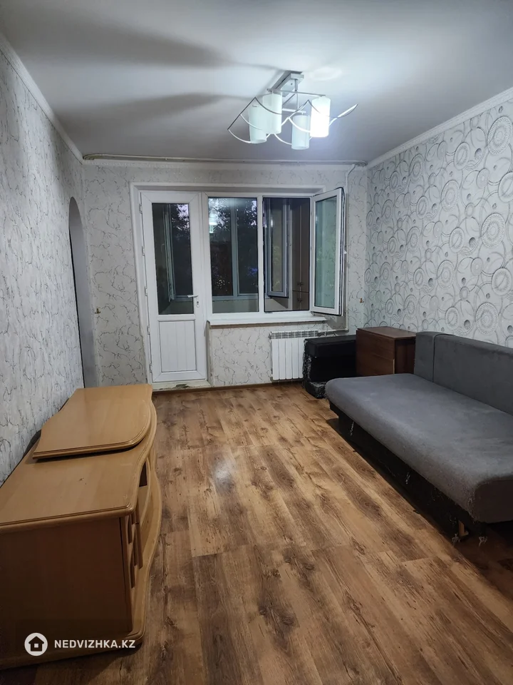 2-комнатная квартира, этаж 2 из 5, 46 м², На длительный срок, фотография 3