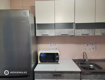 2-комнатная квартира, этаж 2 из 5, 46 м², На длительный срок, миниатюра 4