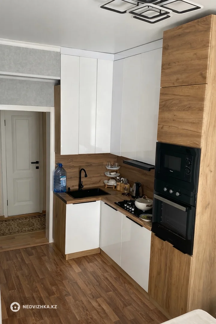 3-комнатная квартира, этаж 4 из 4, 75 м²