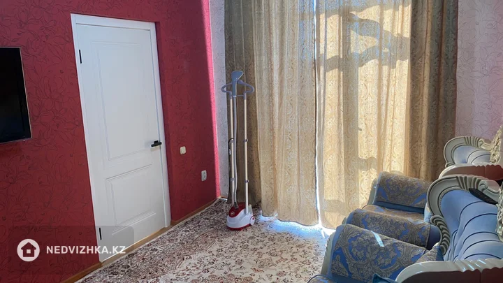 3-комнатная квартира, этаж 4 из 4, 75 м², фотография 2