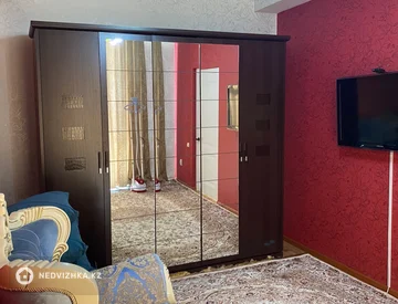 3-комнатная квартира, этаж 4 из 4, 75 м², миниатюра 4