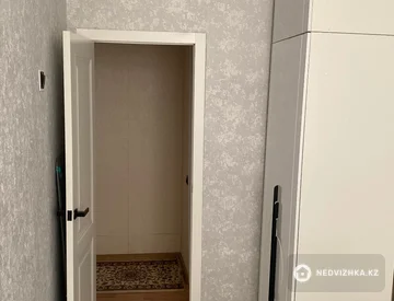 3-комнатная квартира, этаж 4 из 4, 75 м², миниатюра 12