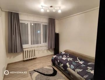 3-комнатная квартира, этаж 2 из 5, 68 м², миниатюра 2