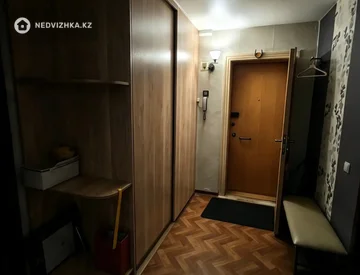 3-комнатная квартира, этаж 2 из 5, 68 м², миниатюра 4