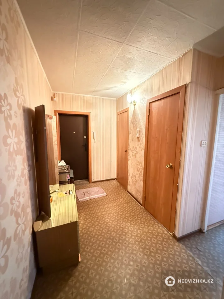 2-комнатная квартира, этаж 4 из 5, 55 м², фотография 4