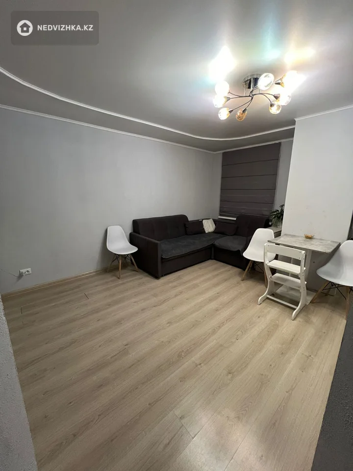 3-комнатная квартира, этаж 6 из 6, 63 м², фотография 2