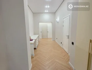 3-комнатная квартира, этаж 5 из 8, 141 м², миниатюра 11