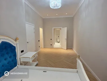 3-комнатная квартира, этаж 5 из 8, 141 м², миниатюра 8