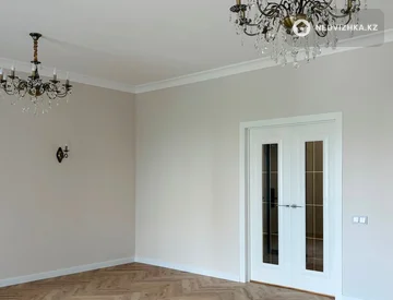 3-комнатная квартира, этаж 3 из 10, 126 м², миниатюра 2