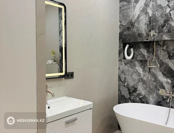 3-комнатная квартира, этаж 3 из 10, 126 м², миниатюра 3
