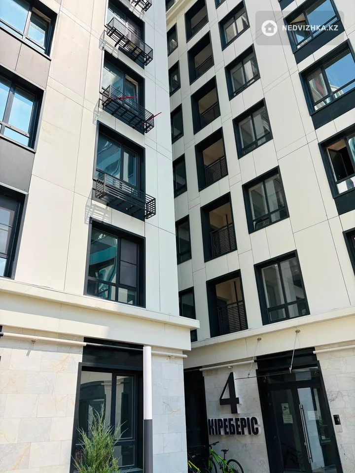3-комнатная квартира, этаж 3 из 10, 126 м², фотография 5