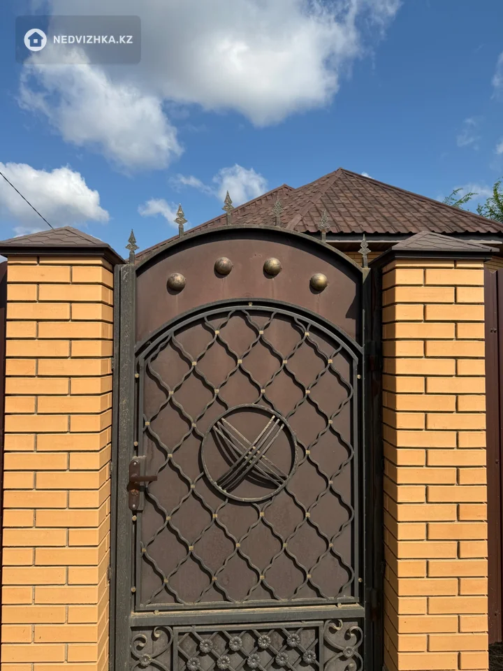 3-комнатный дом, 5 соток, 100 м², фотография 2
