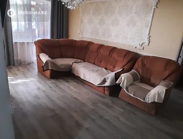 3-комнатная квартира, этаж 3 из 5, 65 м², На длительный срок, миниатюра 1