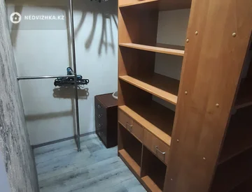 3-комнатная квартира, этаж 3 из 5, 65 м², На длительный срок, миниатюра 8