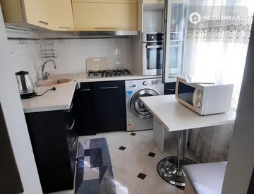 3-комнатная квартира, этаж 3 из 5, 65 м², На длительный срок, миниатюра 10
