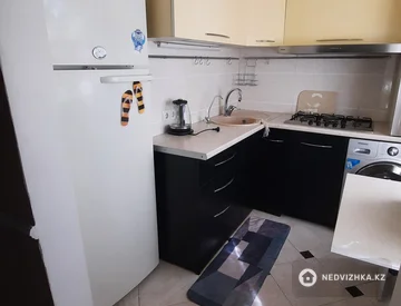3-комнатная квартира, этаж 3 из 5, 65 м², На длительный срок, миниатюра 11