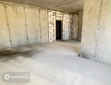 2-комнатная квартира, этаж 2 из 9, 70 м², миниатюра 2