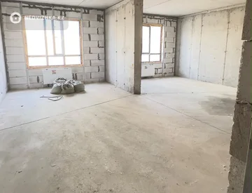 2-комнатная квартира, этаж 2 из 9, 70 м², миниатюра 4