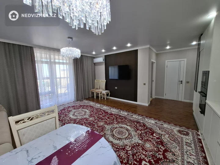 2-комнатная квартира, этаж 10 из 12, 68 м², фотография 2
