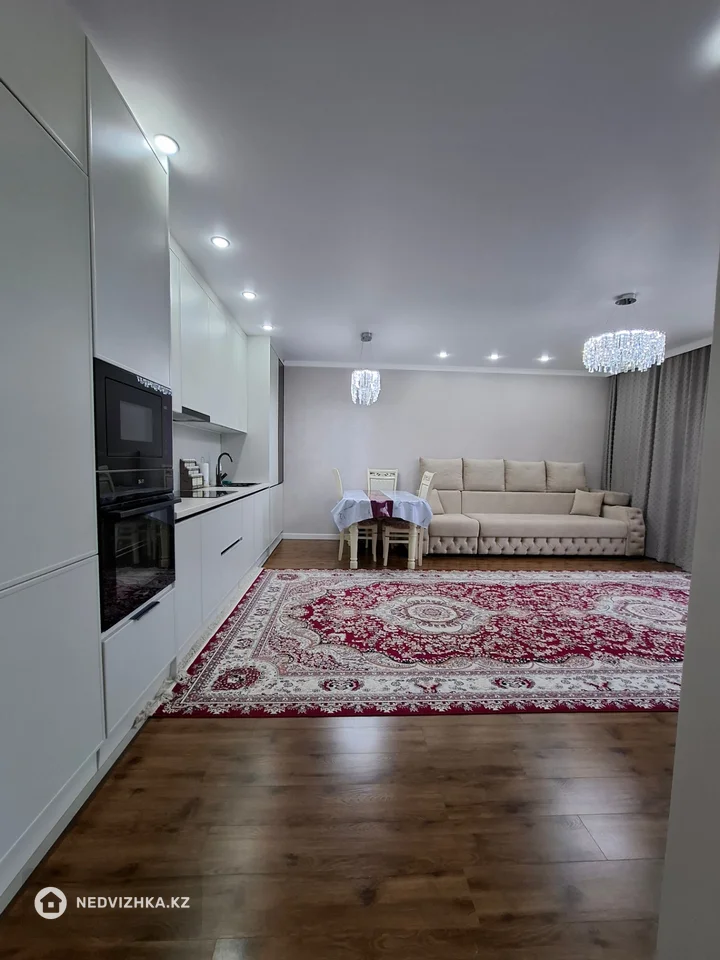 2-комнатная квартира, этаж 10 из 12, 68 м², фотография 5